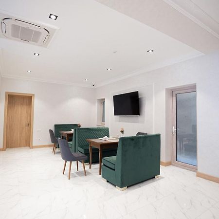 5 Wood Hotel & Spa タシュケント エクステリア 写真