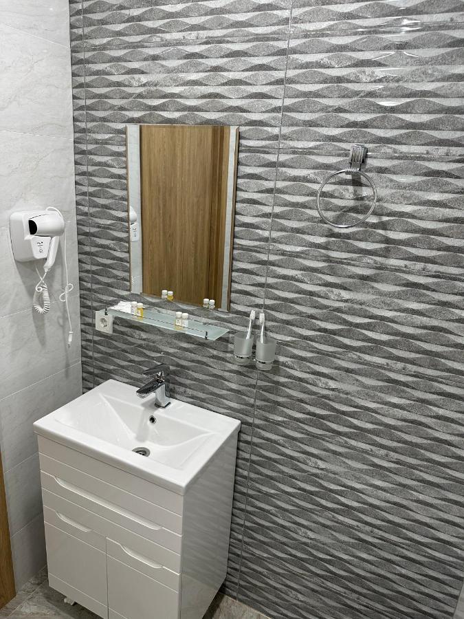 5 Wood Hotel & Spa タシュケント エクステリア 写真
