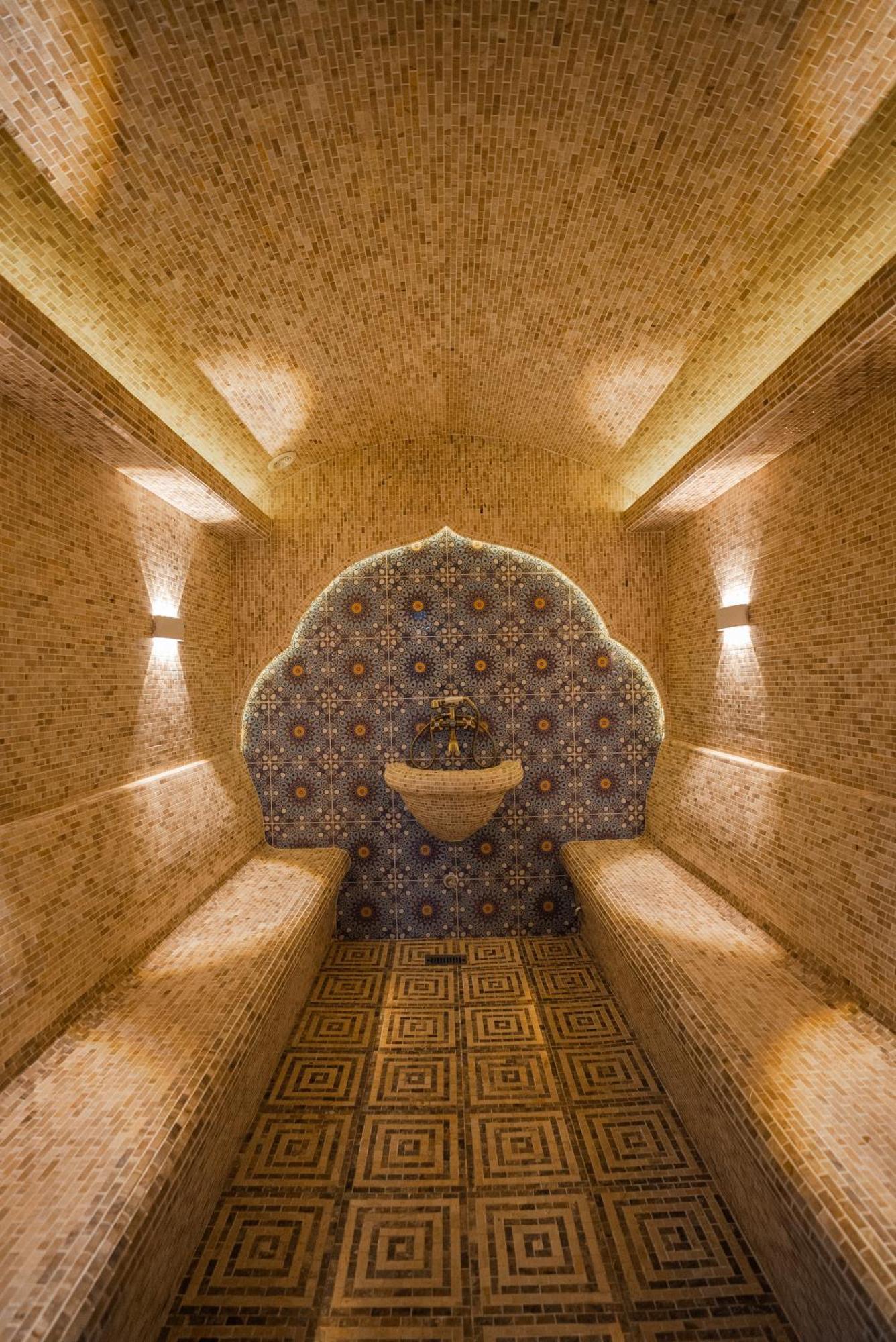 5 Wood Hotel & Spa タシュケント エクステリア 写真